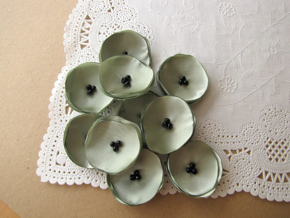 Small handmade fabric sew on flower appliques (10pcs) - SAGE GREEN POPPIES (a6) by Juja